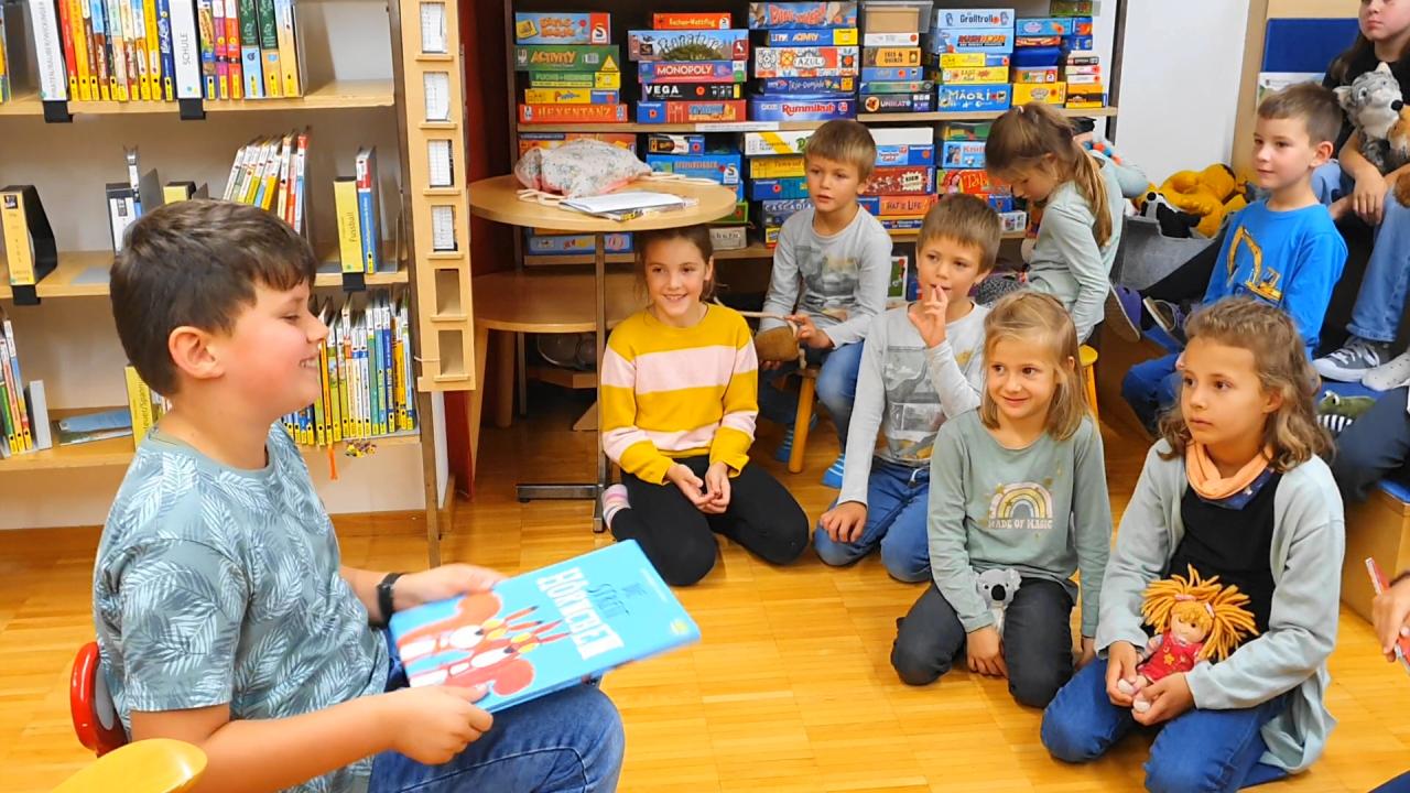 Kinder lesen für Kinder